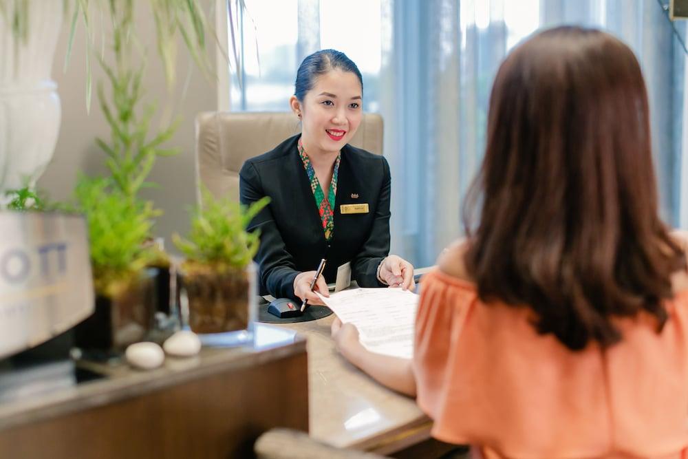 Отель Ascott Makati Макати Экстерьер фото