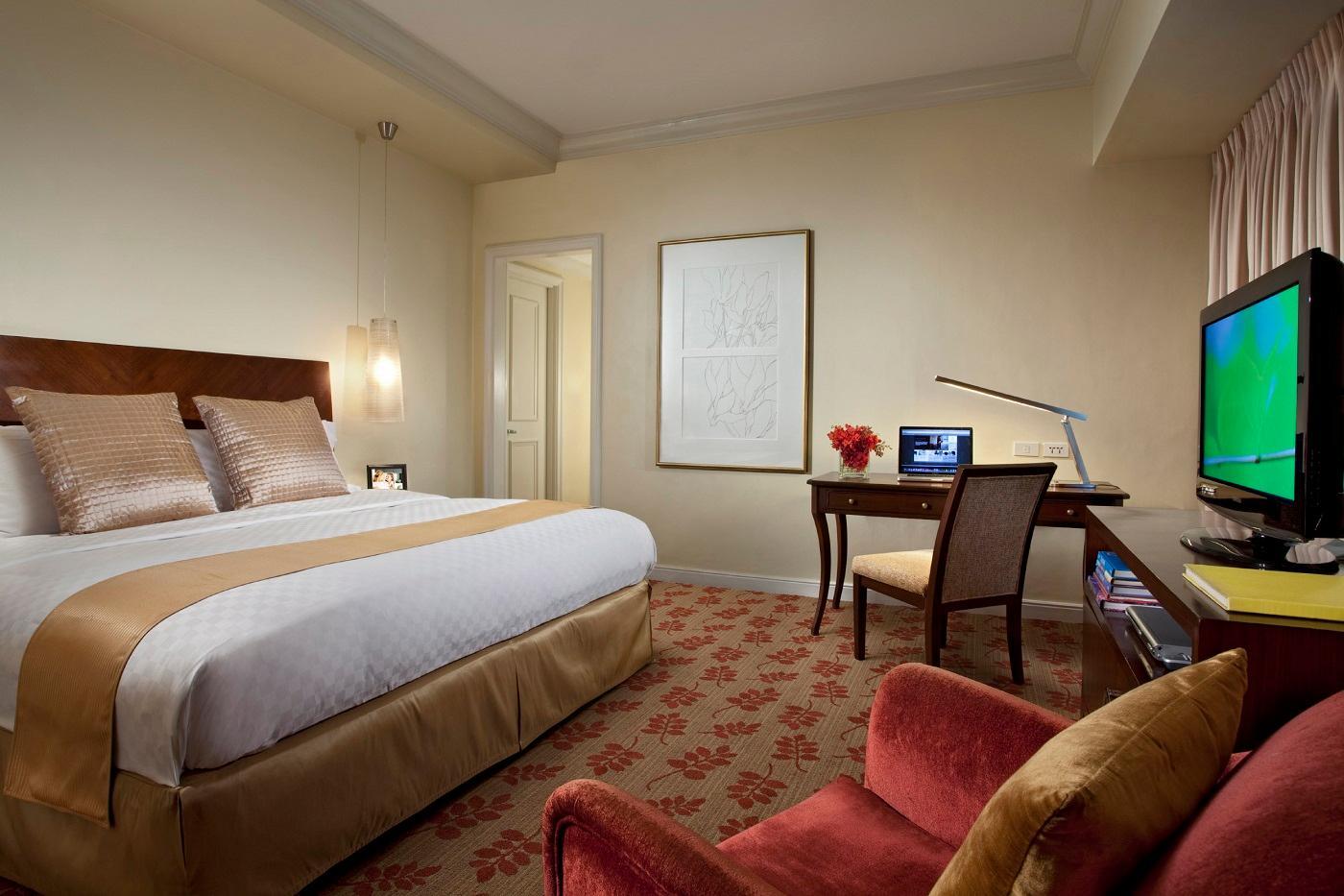 Отель Ascott Makati Макати Экстерьер фото